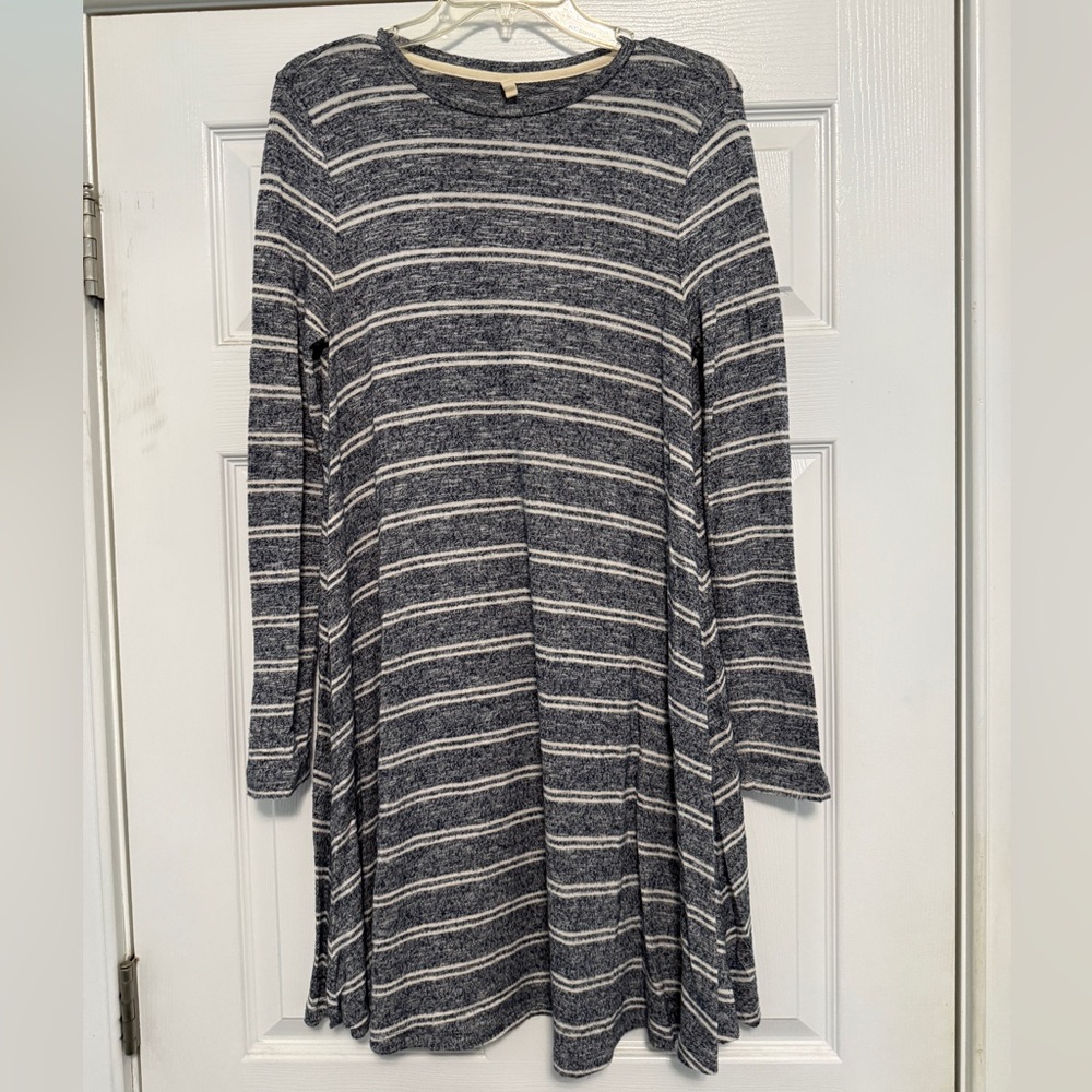 Lou & Grey Gray Striped Long Sleeve Dress